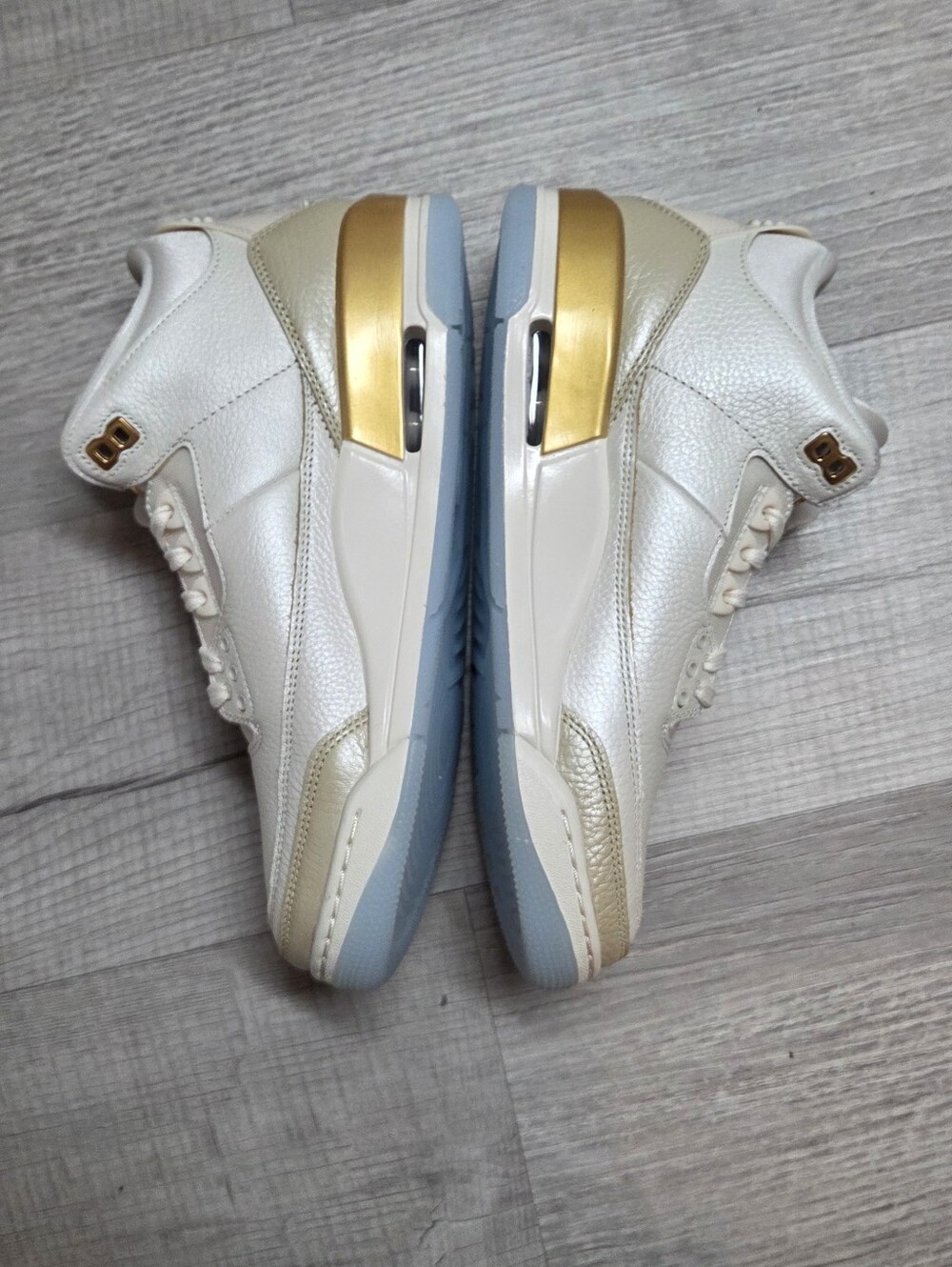 Jordan 3 Oyster - Picture 2 of 5